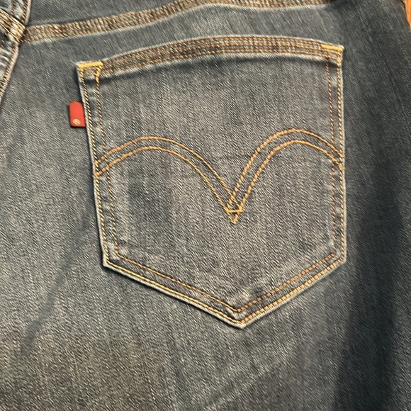 Levi’s 529 curvy bootcut jeans. Size 14 - Picture 3 of 6